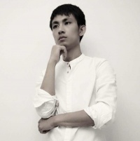 李小彬